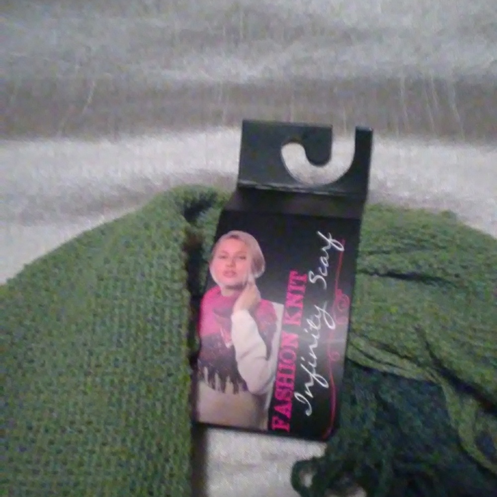 Scarf - Picture 2 of 4
